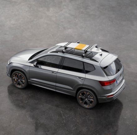 Toit CUPRA Ateca avec accessoire de voiture de surf rack